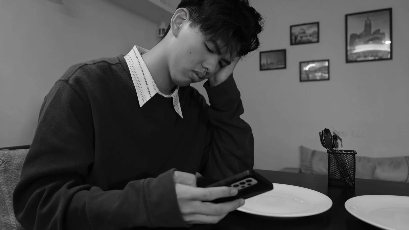 只許讓目光在你身上 — 2
