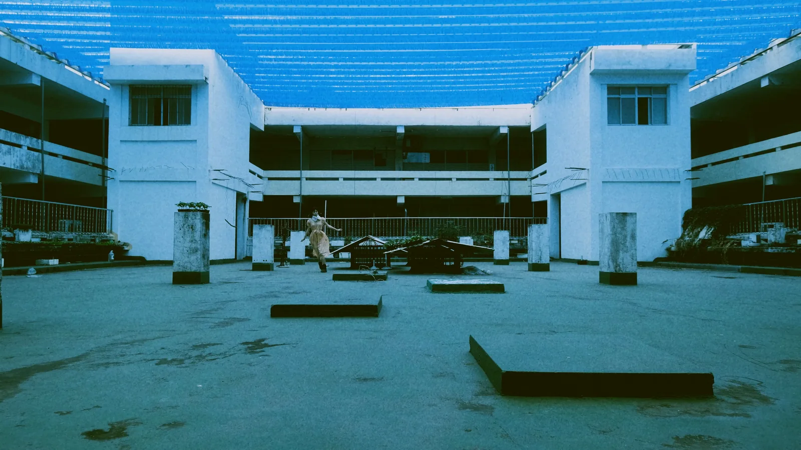 在夢裡 Dreaming — 3